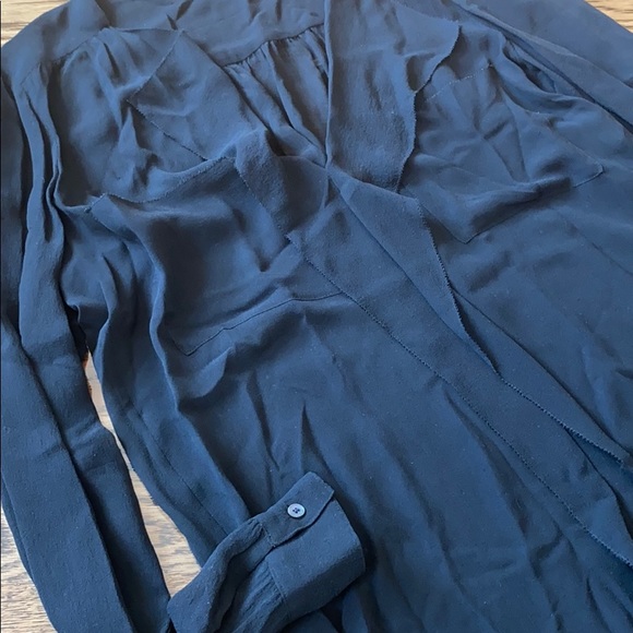 Aritzia T. Babaton Finley Silk Blouse -BLACK- sz.S - Picture 8 of 10